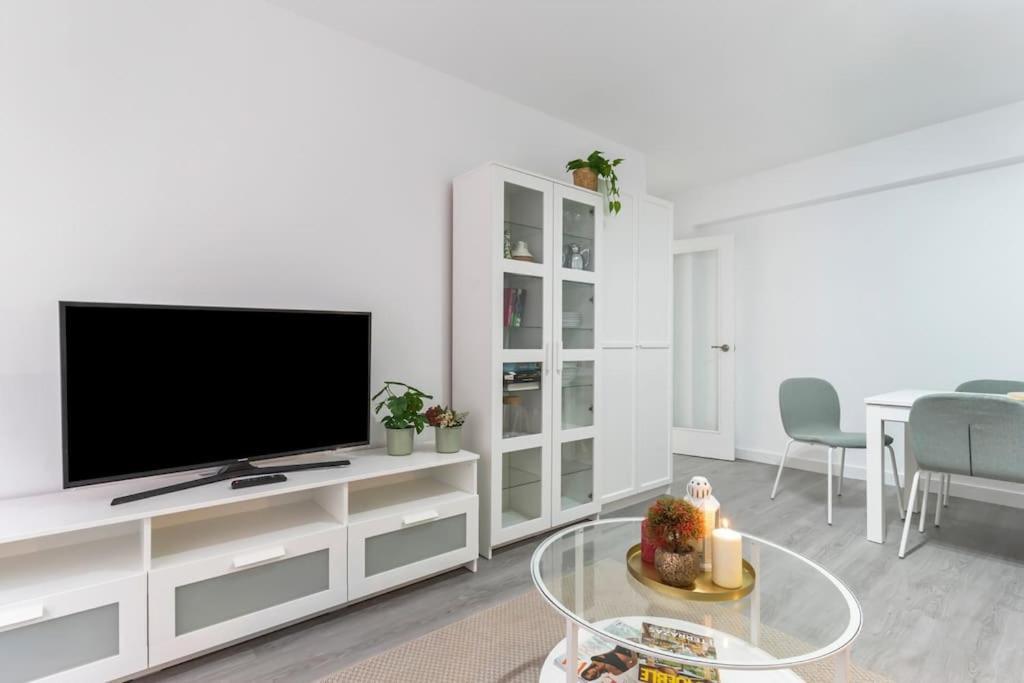 Apartamento Marques De Urquijo 기욘 외부 사진