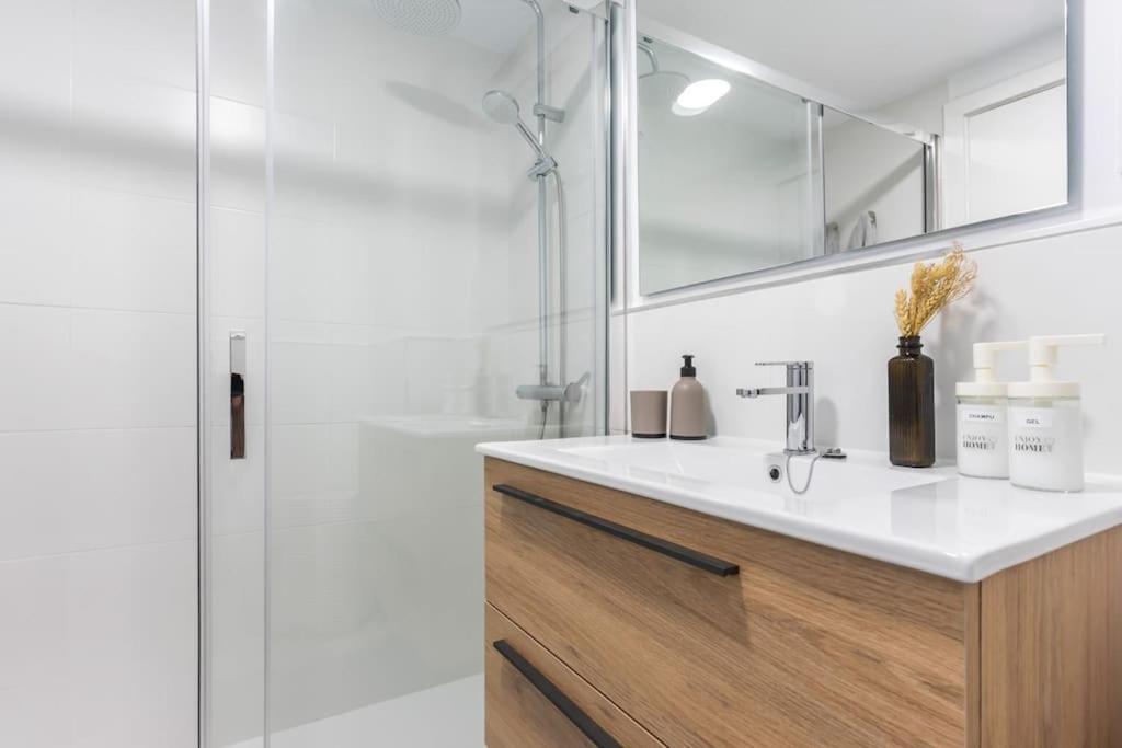 Apartamento Marques De Urquijo 기욘 외부 사진