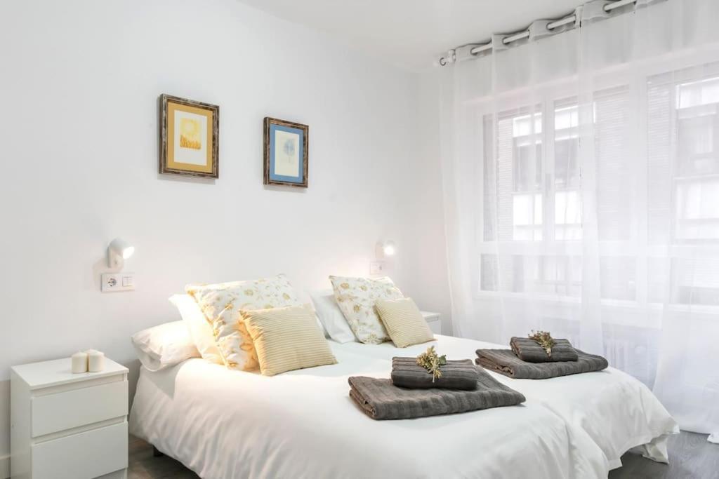 Apartamento Marques De Urquijo 기욘 외부 사진
