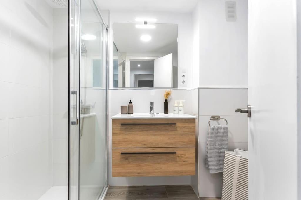 Apartamento Marques De Urquijo 기욘 외부 사진
