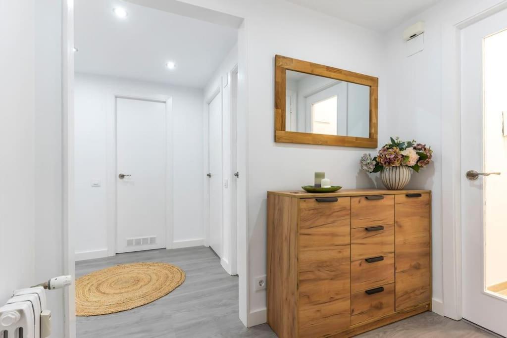 Apartamento Marques De Urquijo 기욘 외부 사진